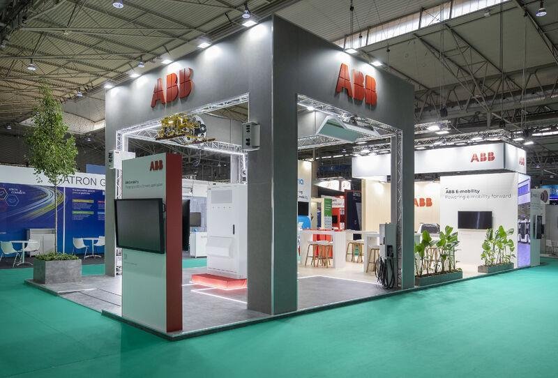 Exhibition stand builders in Barcelona creating custom booths at Fira Barcelona Gran Via