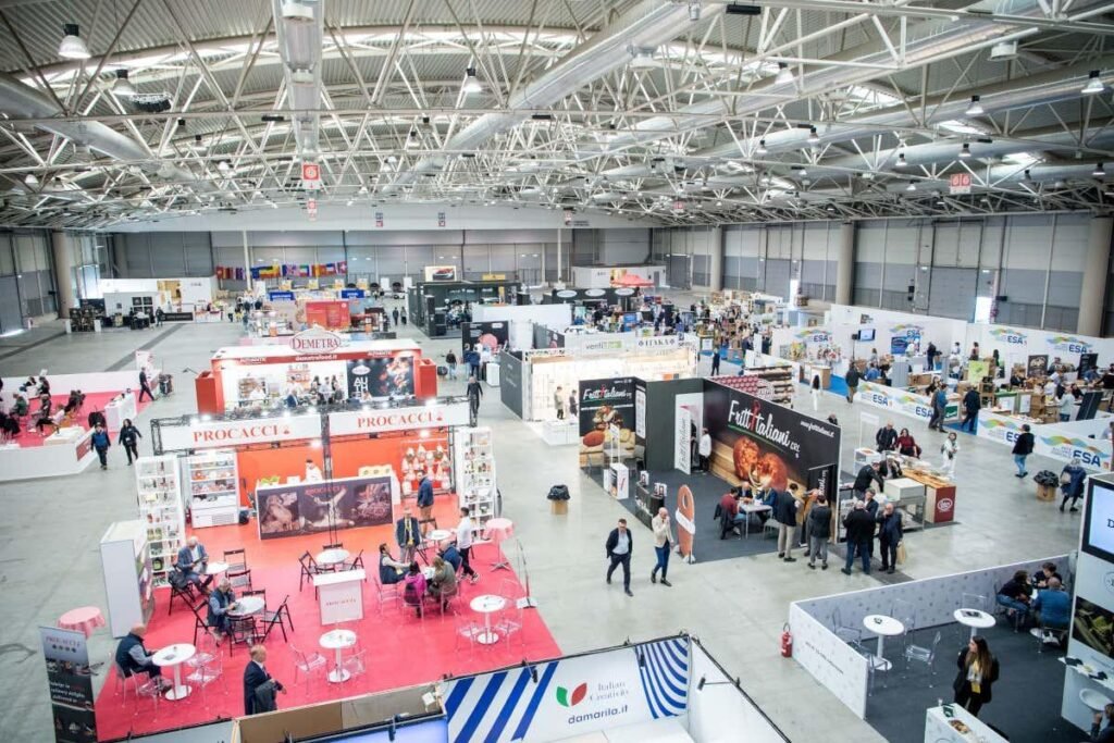 Exhibition stand builders in Rome creating a custom booth at Fiera Roma